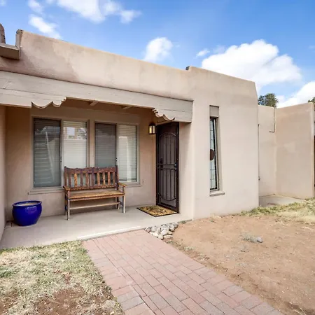 Cozy Southwest Style Condo! *