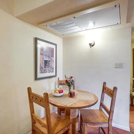 Cozy Southwest Style Condo! Santa Fe
